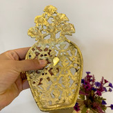 دکوری برنجی مدل دیوارکوب هندی لوکس و ظریف با نقشبرجستهها و قلمزنی دستساز متالوکس