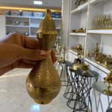 بطری برنجی طرح طاووس هندی لوکس و ظریف با قلمزنی دستساز متالوکس