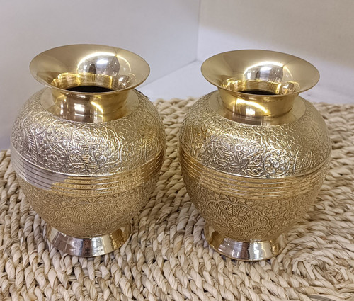 گلدان جار طرح طاووس 6 اینچ برنجی