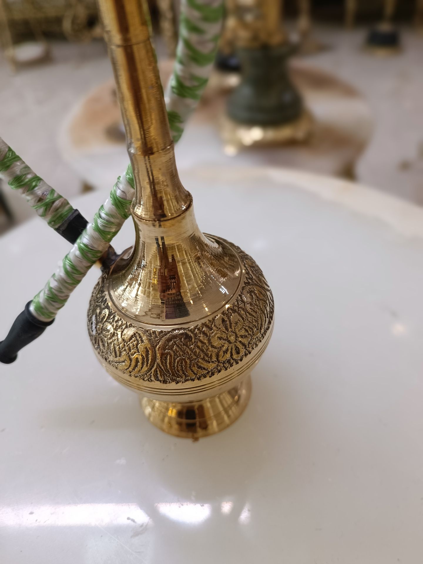 قلیان برنجی سایز بزرگ سلطنتی با نقوش اصیل و درخشش خیرهکننده برند متالوکس