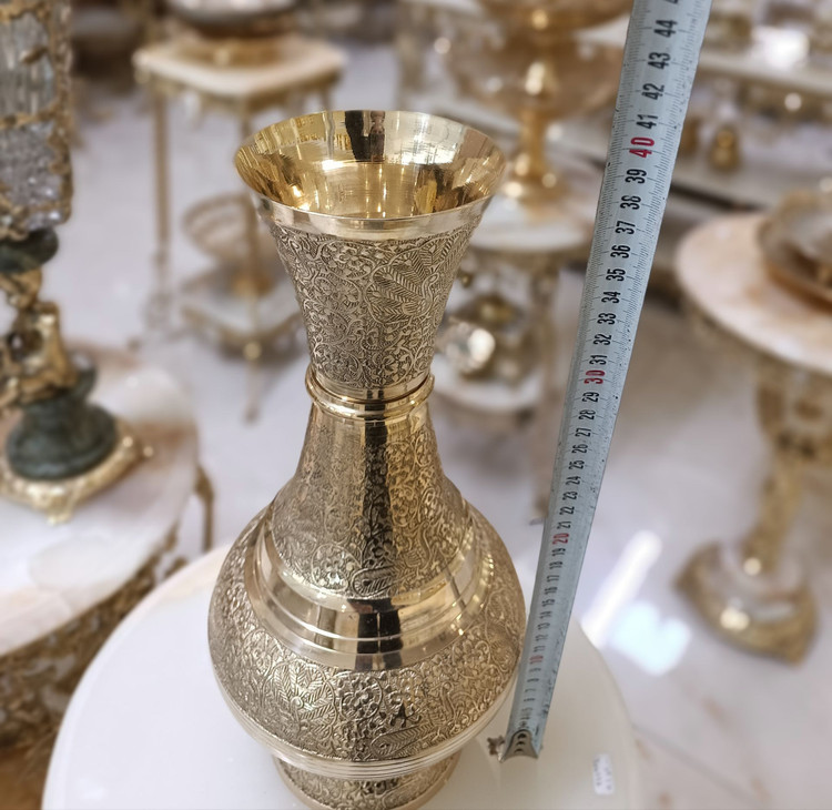 گلدان صراحی برنجی طرح طاووس با جزئیات لوکس و هنری برند متالوکس
