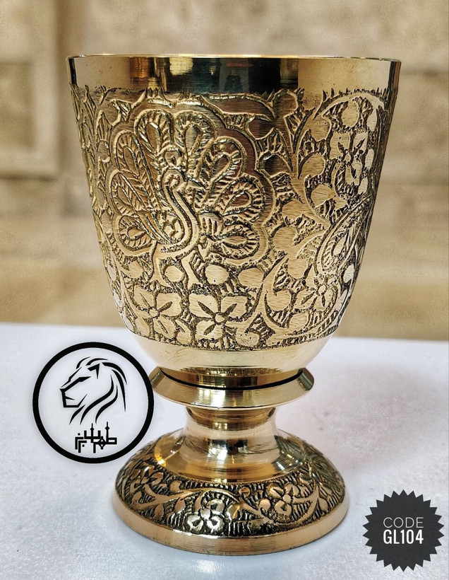 لیوان برنجی طرح طاووس با پایه پیچ سایز 4 اینچ کد J113