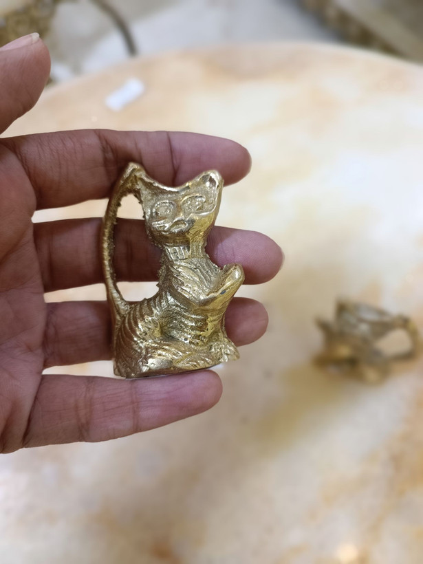 مجسمه گربه کوچک برنجی دکوری برند متالوکس