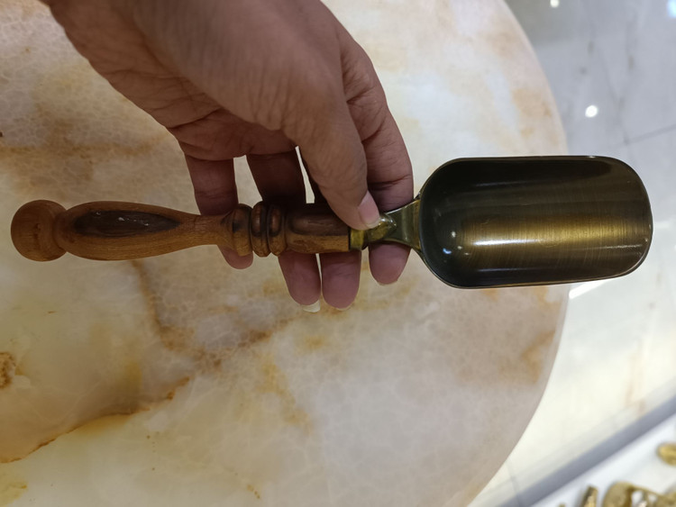 : قاشق آجیل دسته چوبی بزرگ آنتیک لوکس در فروشگاه متالوکس