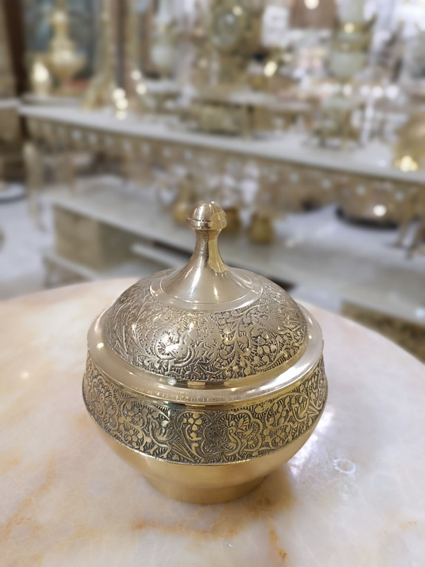 قندان برنجی ۶ اینچ طرح طاووس مدل رینگ بدون پایه برند متالوکس
