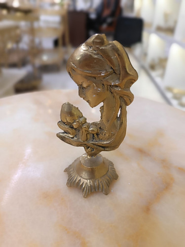 استند مهر مادر و فرزند برنجی