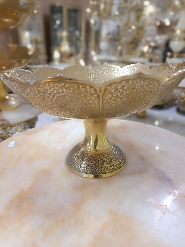 میوهخوری برنجی طرح تاک ۱۲ اینچ، ظرف لوکس پذیرایی از مجموعه متالوکس