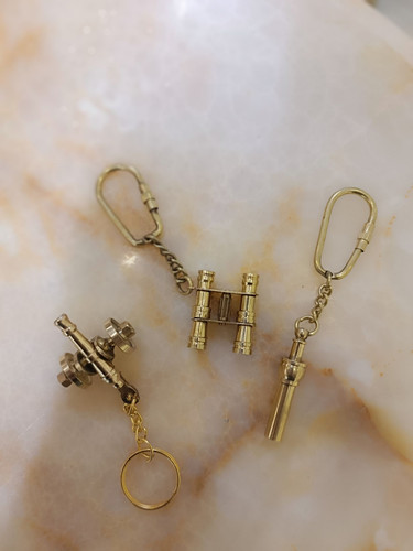 جاسوئيچي متنوع برنجي هندي بزرگ