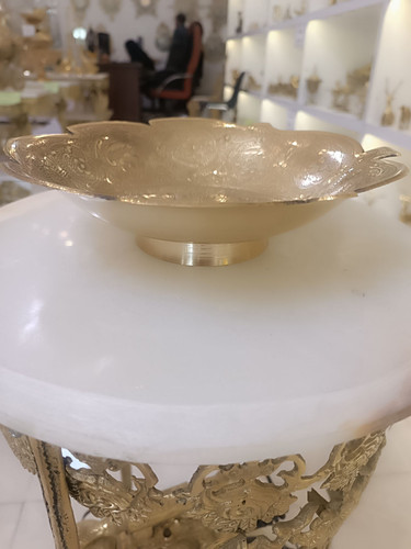 آجیل خوری برنجی بدون پایه با طرح گل و لبه برگ دکوری لوکس متالوکس