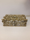 جادستمالی طلایی برنجی سایز متوسط با طراحی ساده و صیقلی براق مخصوص پذیرایی برند متالوکس