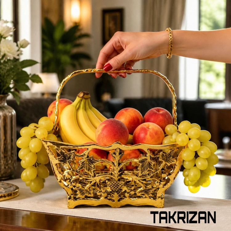 میوه خوری سبدی برنجی کوچک چهارگوش با دسته متحرک و بدنه مشبک با طرح برگ و انگور محصول گالری متالوکس
