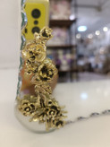 آینه رومیزی قاب عکسی از جنس آلیاژ با طراحی کلاسیک و ظریف، مناسب برای دکوراسیون میز آرایش و کنسول، محصول گالری متالوکس مشهد