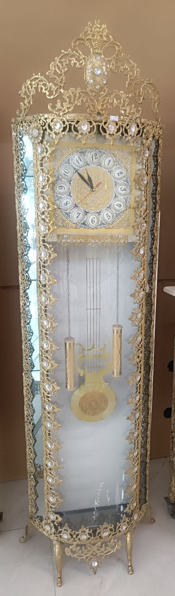 ساعت ایستاده برنجی سنگین طرح آفتابگردان با طراحی کلاسیک دکوری محصول متالوکس
