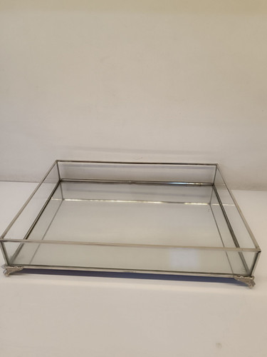 سینی کف آینه ای نوار برنجی در دو رنگ نقره ای و طلایی(ارسال فقط داخل مشهد)