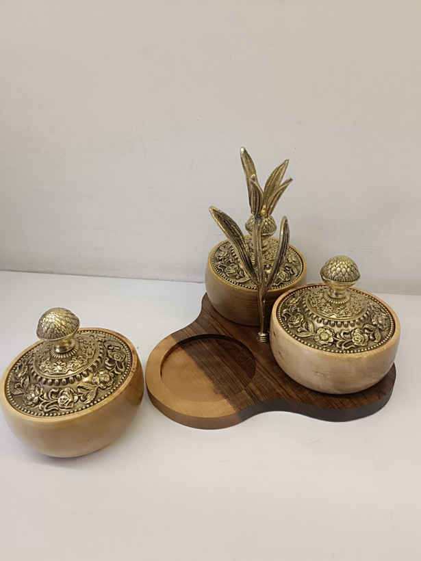 اردوخوری چوبی و برنزی سه تایی مدل شیدا با طراحی شیک مناسب سرو تنقلات و مزه محصول متالوکس