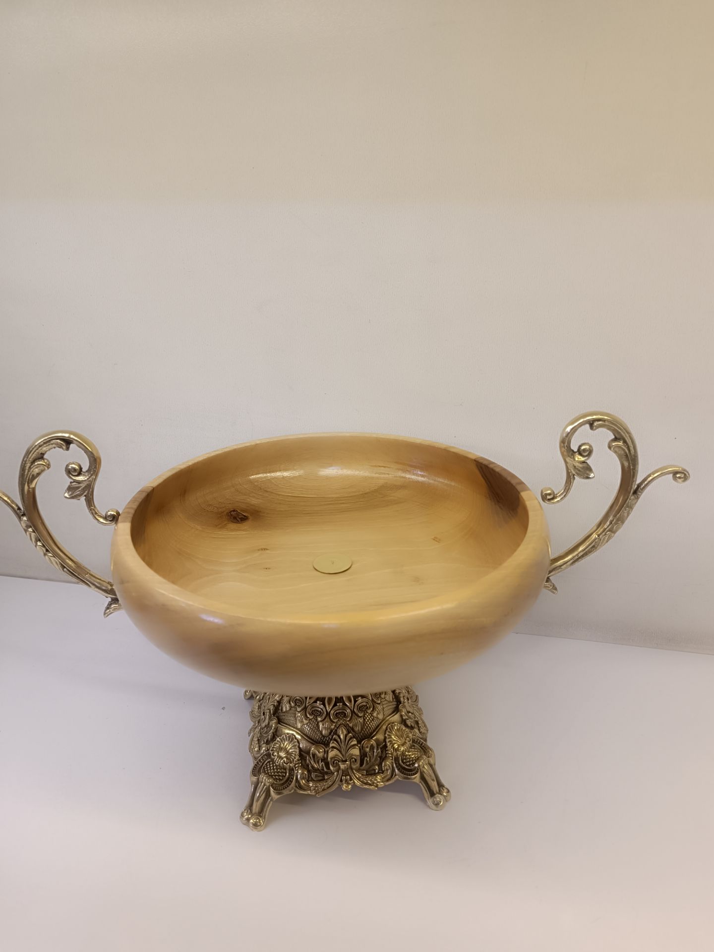 آجیل خوری چوبی مدل پارمیس با بافت طبیعی و طراحی شیک مناسب پذیرایی از مهمانان محصول فروشگاه متالوکس