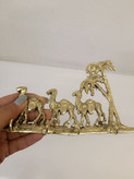 جاکلیدی دیواری برنجی طرح کاروان شتر با قلاب نگهدارنده کلید مناسب دکوراسیون سنتی محصول متالوکس