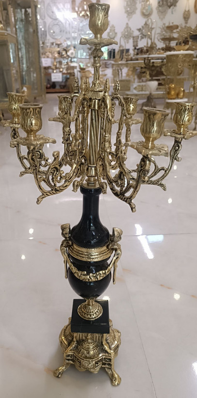 شمعدان دکوری طرح خروس در دو رنگ مشکی و سفید، طراحی هنری و خاص مناسب برای تزیین میز و دکوراسیون منزل