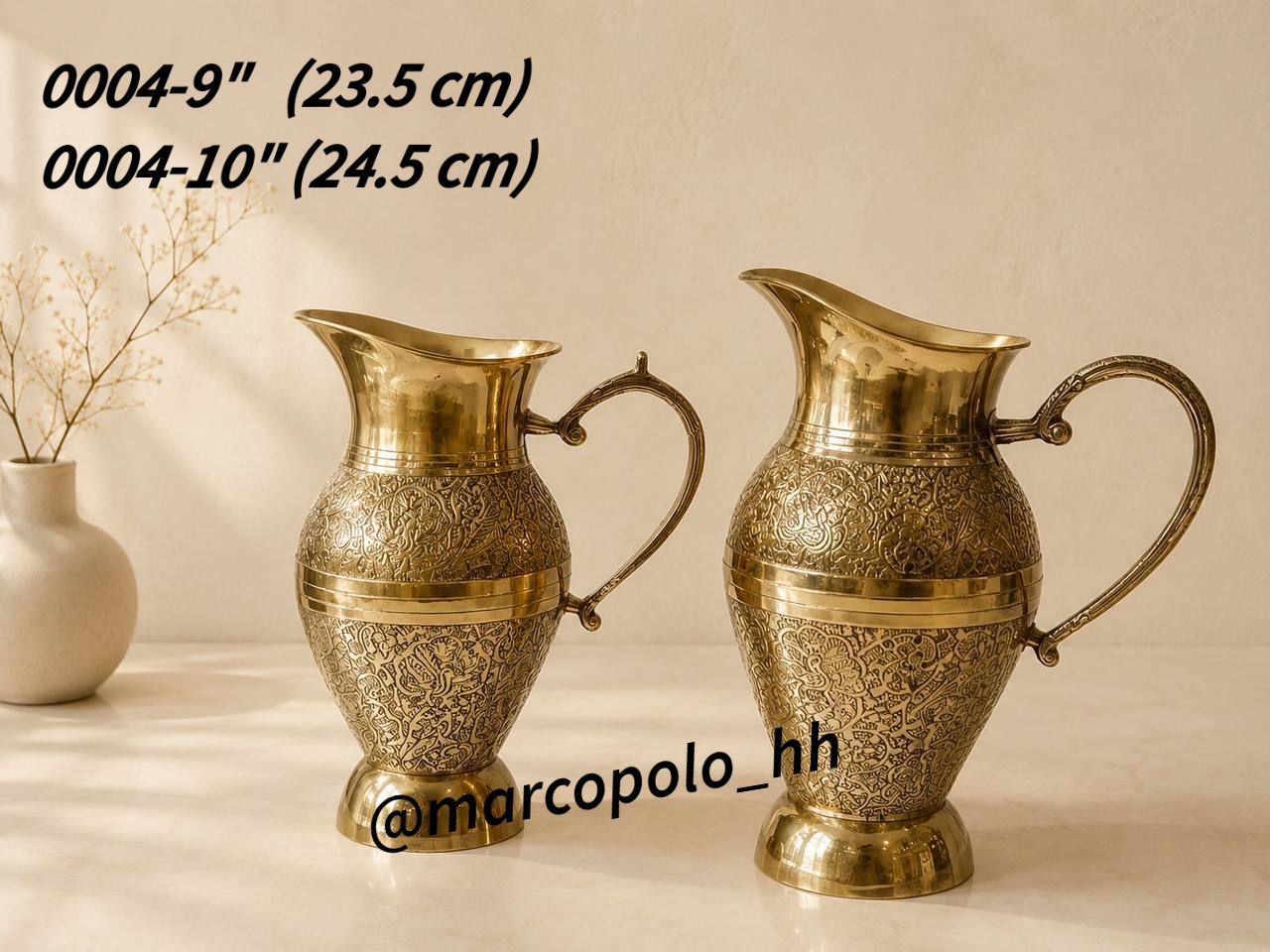 پارچ برنجی طرح طاووس لب ساده  در دو سایز مختلف کد 0004