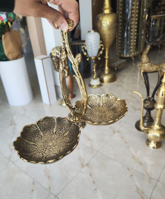 اردو خوری برنجی مدل کاملیا با ظاهر لوکس و درخشان محصول متالوکس مشهد